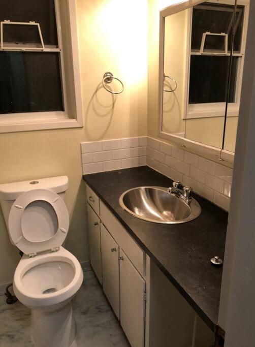 4 Bedroom Upper Level Kits Home Vancouver Esterno foto