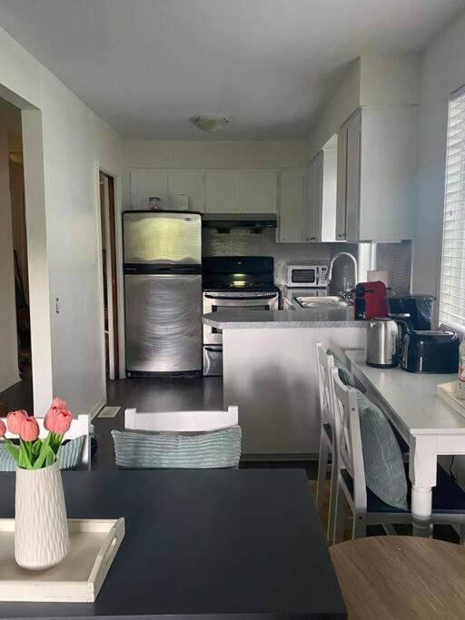 4 Bedroom Upper Level Kits Home Vancouver Esterno foto