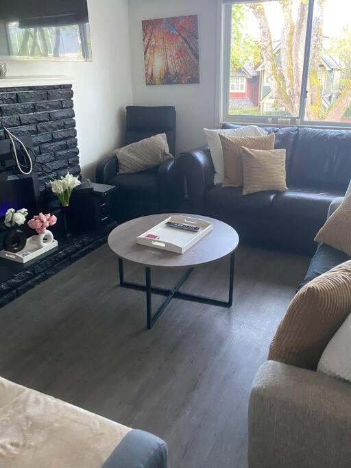 4 Bedroom Upper Level Kits Home Vancouver Esterno foto